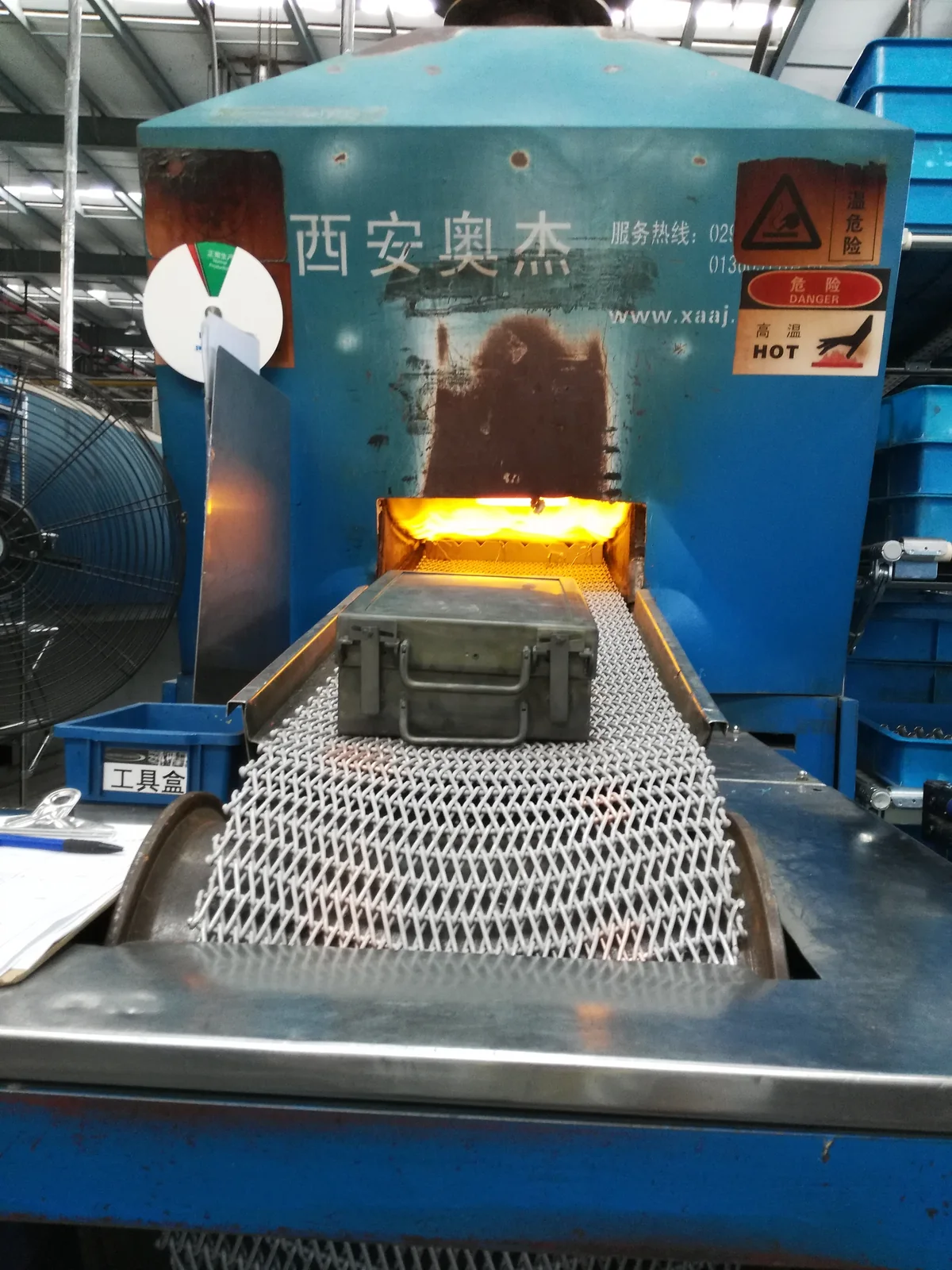 高温钎焊炉工业现场